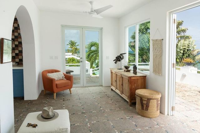 411 BRAVOS DE BOSTON, Vieques, PR 00765