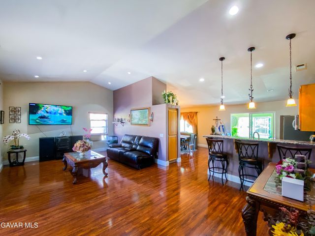 3320 Kipper Court, Lancaster, CA 93535