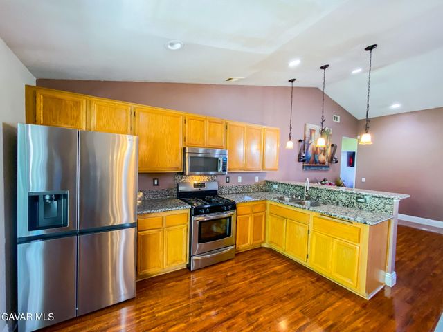 3320 Kipper Court, Lancaster, CA 93535