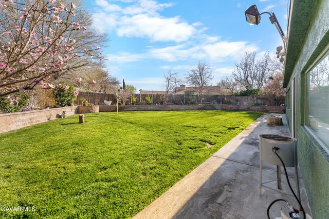 3320 Kipper Court, Lancaster, CA 93535