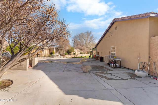 3320 Kipper Court, Lancaster, CA 93535