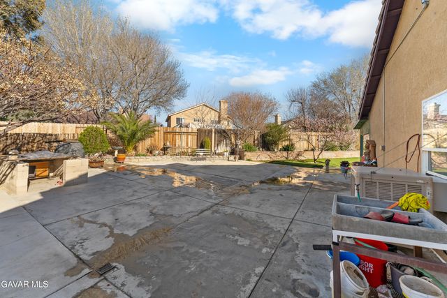 3320 Kipper Court, Lancaster, CA 93535