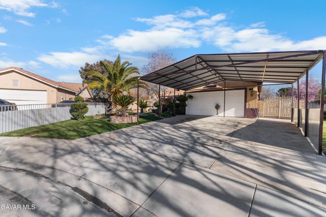 3320 Kipper Court, Lancaster, CA 93535