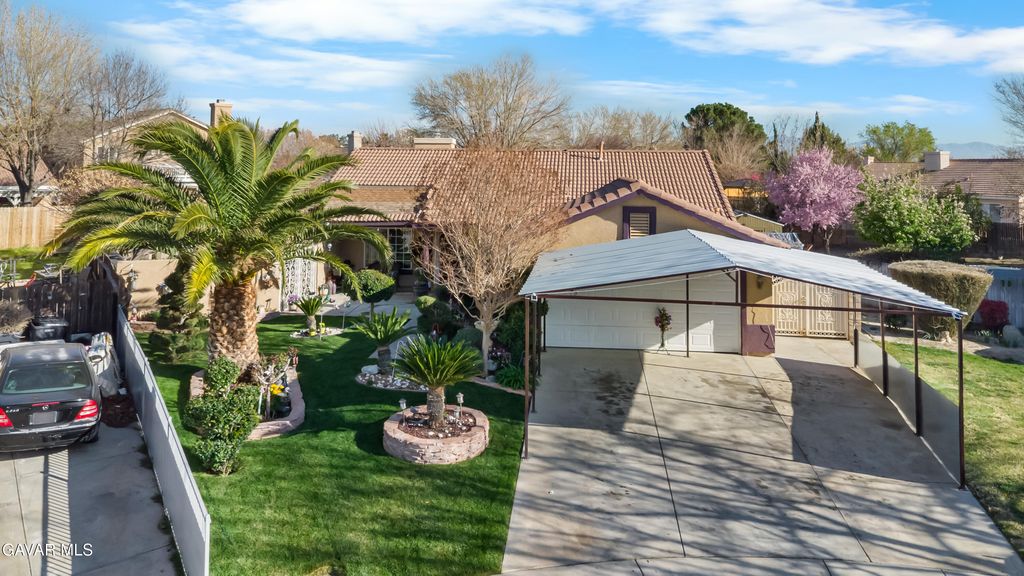 3320 Kipper Court, Lancaster, CA 93535