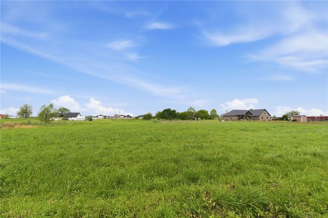 8778 Tycoon Road, Bentonville, AR 72713