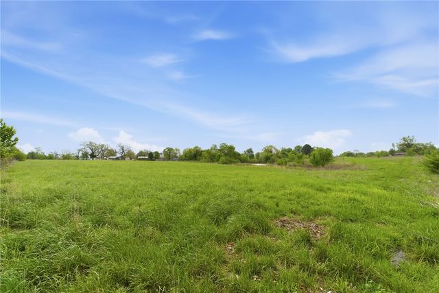 8778 Tycoon Road, Bentonville, AR 72713