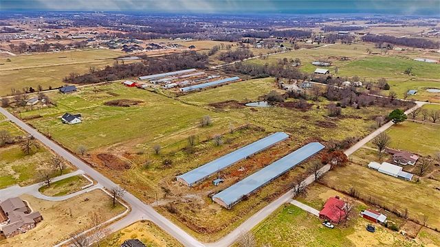 8778 Tycoon Road, Bentonville, AR 72713