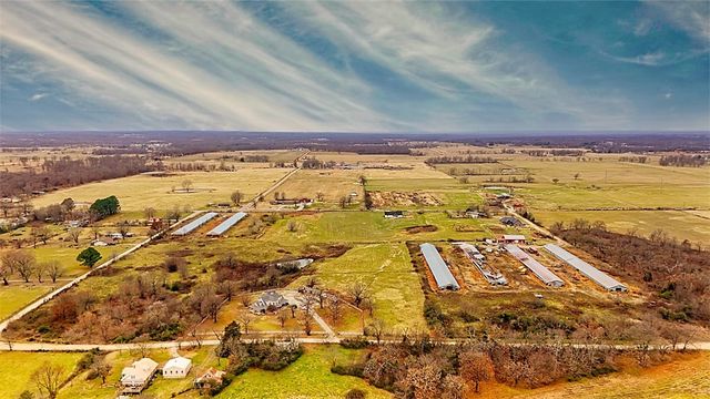 8778 Tycoon Road, Bentonville, AR 72713