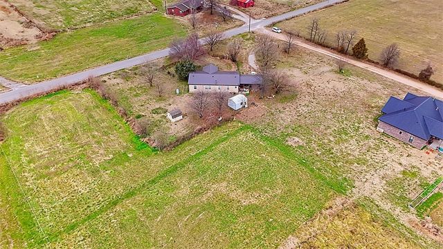 8778 Tycoon Road, Bentonville, AR 72713