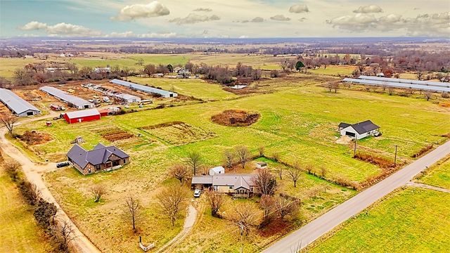 8778 Tycoon Road, Bentonville, AR 72713
