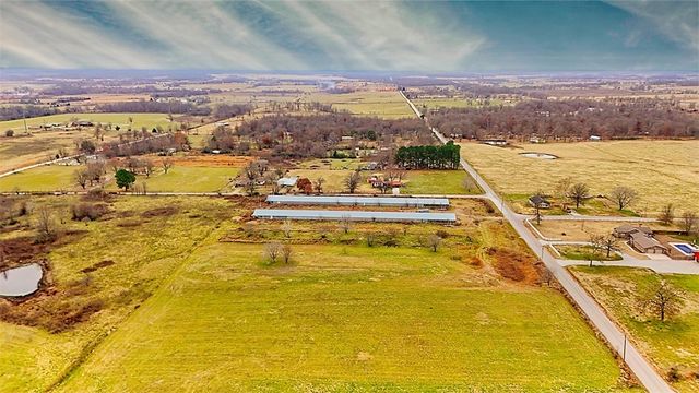 8778 Tycoon Road, Bentonville, AR 72713