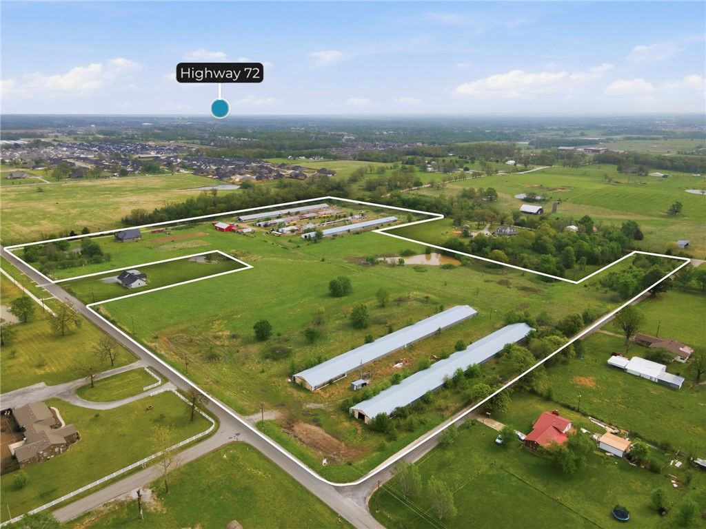 8778 Tycoon Road, Bentonville, AR 72713