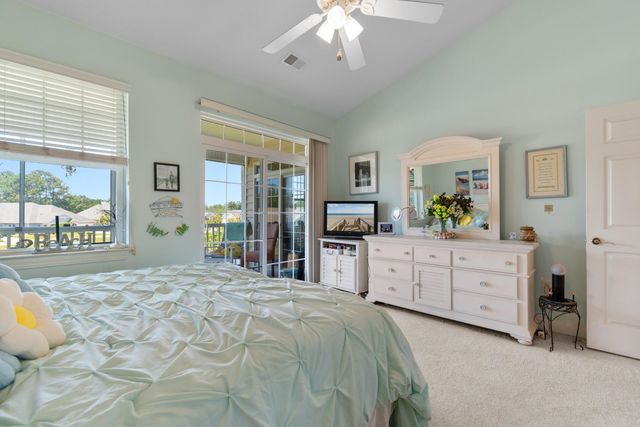700 Pickering Dr Unit 202, Murrells Inlet, SC 29576