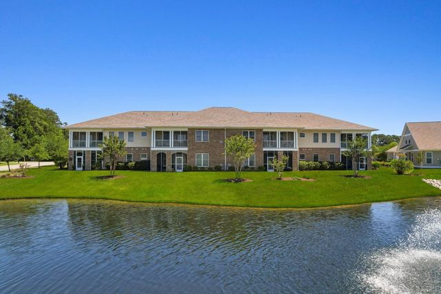 700 Pickering Dr Unit 202, Murrells Inlet, SC 29576