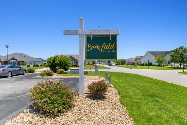 700 Pickering Dr Unit 202, Murrells Inlet, SC 29576