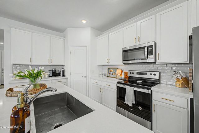 931 S 151ST Lane, Goodyear, AZ 85338