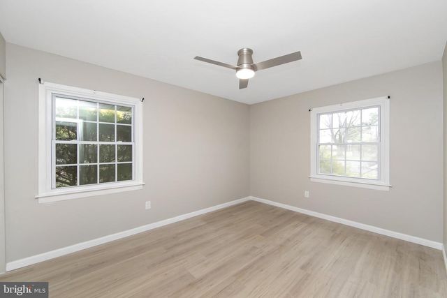 2 S SUNSET RD, Willingboro, NJ 08046