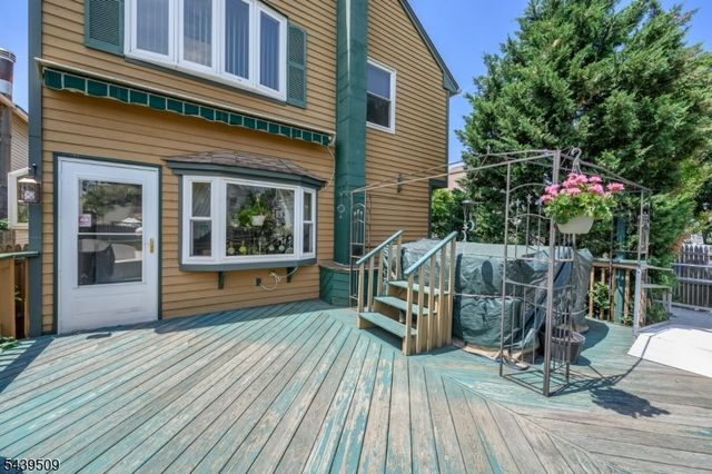 202 Grove St, North Plainfield Boro, NJ 07060