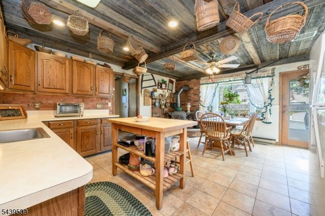 202 Grove St, North Plainfield Boro, NJ 07060