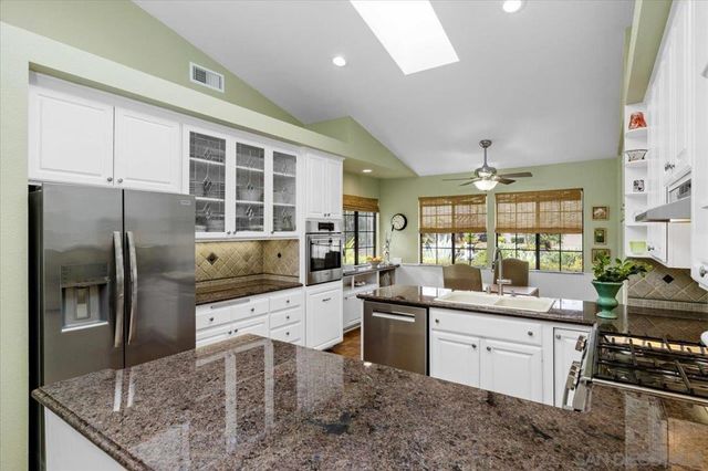 1510 VENTANA, Escondido, CA 92029