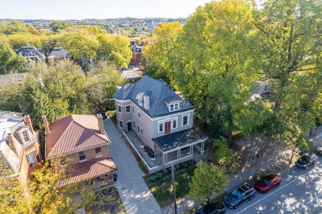 526 Greenup Street, Covington, KY 41011