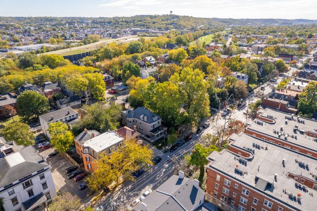 526 Greenup Street, Covington, KY 41011