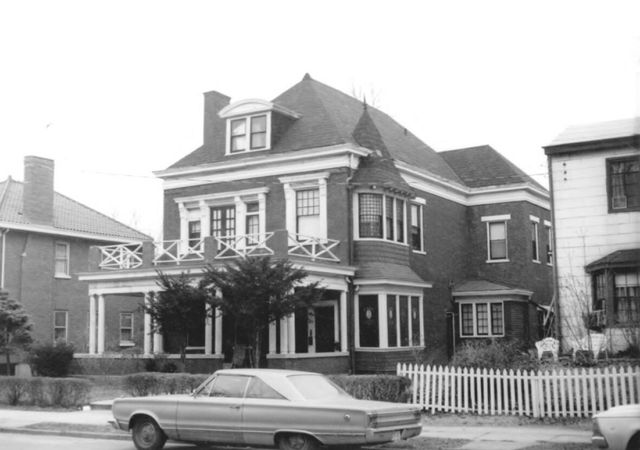 526 Greenup Street, Covington, KY 41011