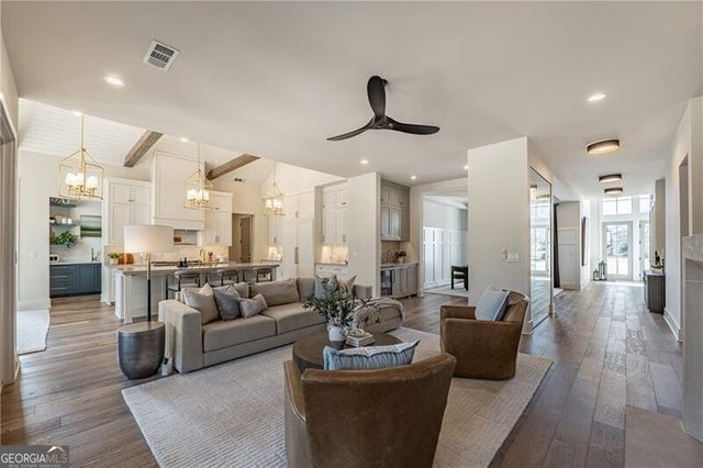 135 Mayfield Circle, Alpharetta, GA 30009