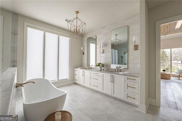 135 Mayfield Circle, Alpharetta, GA 30009