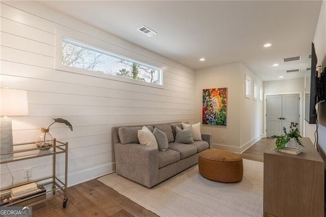 135 Mayfield Circle, Alpharetta, GA 30009