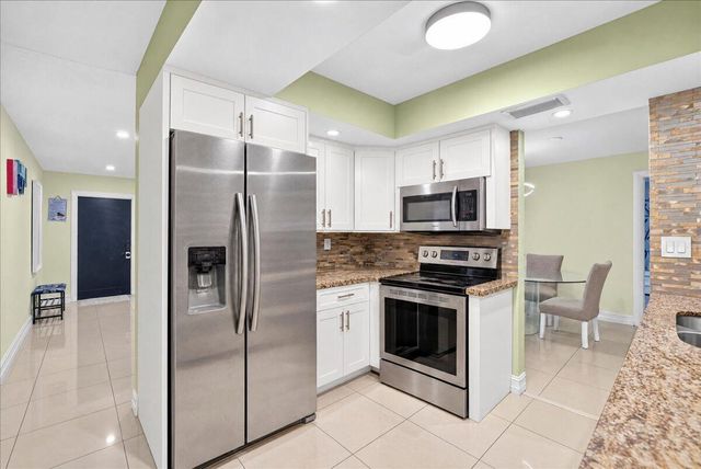 4911 NW 14TH, Deerfield Beach, FL 33064