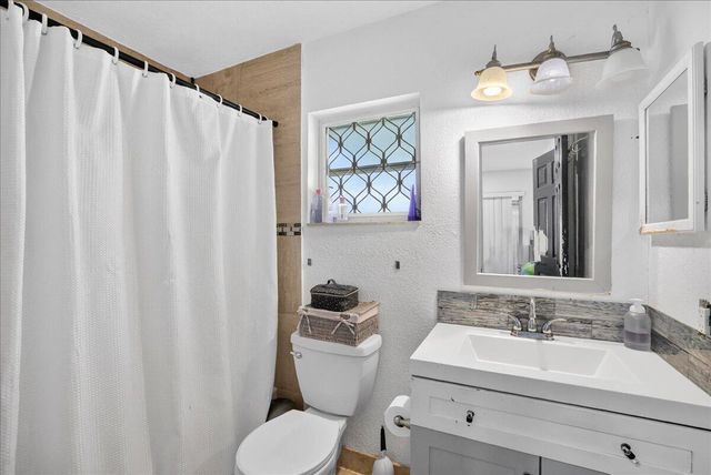 4911 NW 14TH, Deerfield Beach, FL 33064
