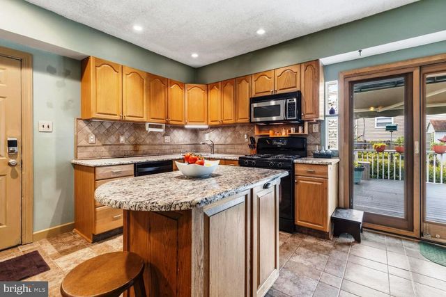 2936 ELLIOTT AVE, Willow Grove, PA 19090