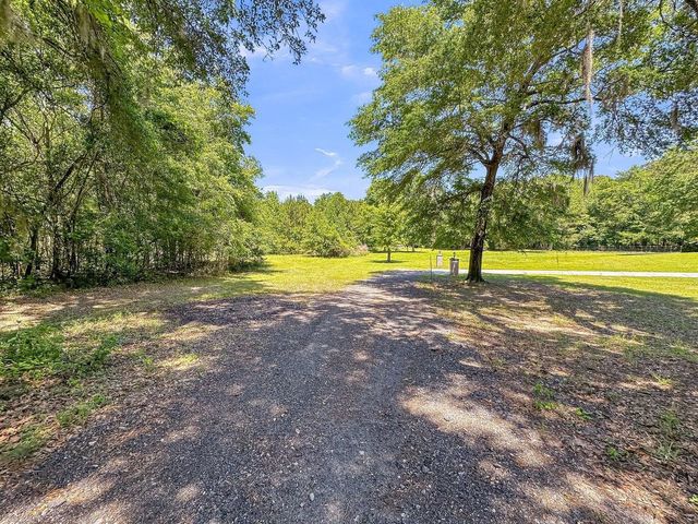 5137 Clarance, Hollywood, SC 29449