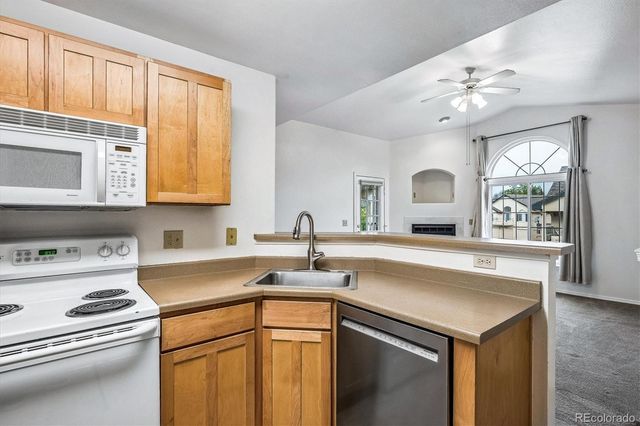 8691 E Dry Creek Road 825, Englewood, CO 80112