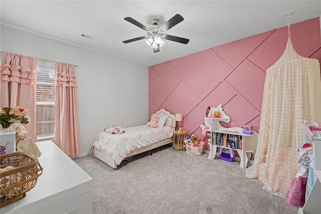 2014 W Broadway Place, Rogers, AR 72758