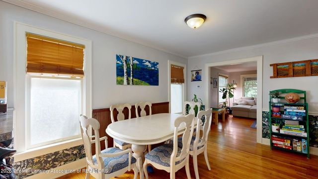320 Oakhill Avenue, East Lansing, MI 48823