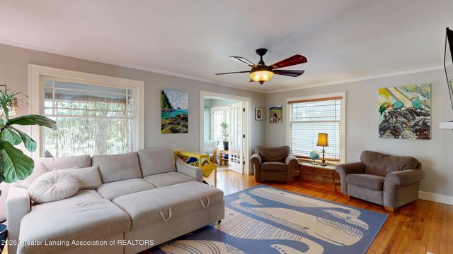 320 Oakhill Avenue, East Lansing, MI 48823
