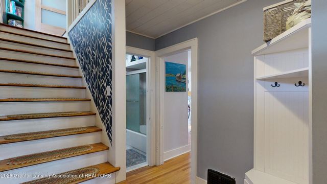 320 Oakhill Avenue, East Lansing, MI 48823