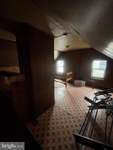 769 FAIRGROUND AVE, Chambersburg, PA 17201