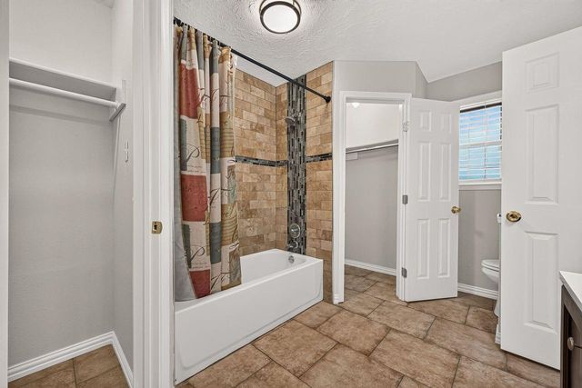 7530 Gulfbriar Place, Houston, TX 77489