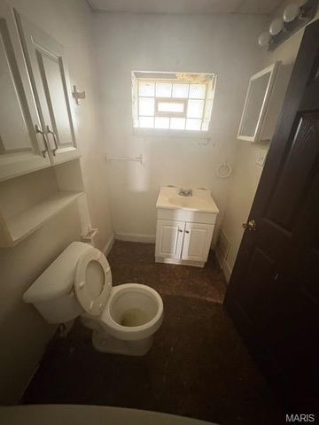 5504 Jennings Station Road, St Louis, MO 63136