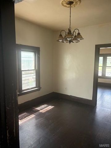 5504 Jennings Station Road, St Louis, MO 63136