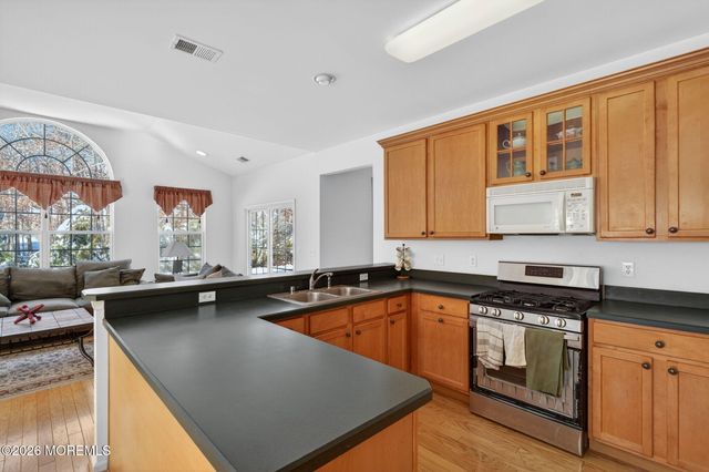 76 Portland Street, Barnegat, NJ 08005