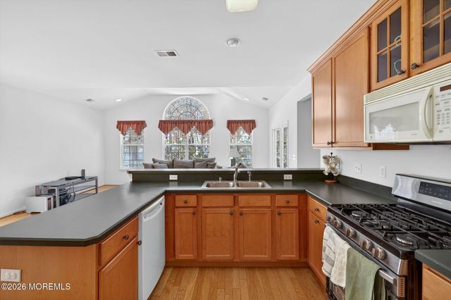 76 Portland Street, Barnegat, NJ 08005