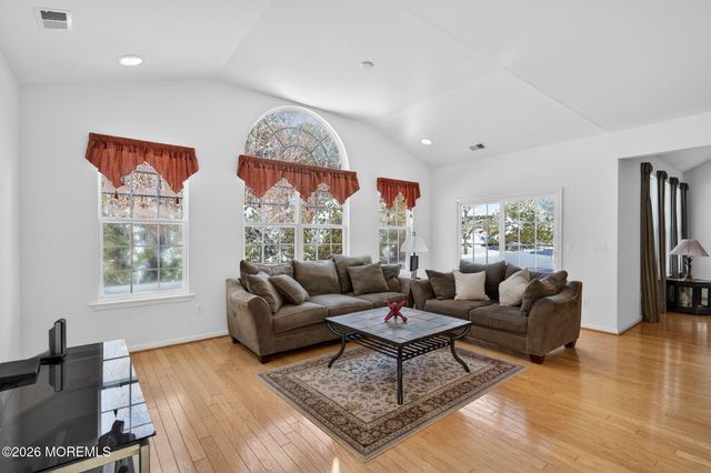 76 Portland Street, Barnegat, NJ 08005