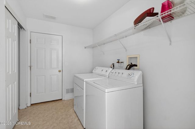 76 Portland Street, Barnegat, NJ 08005