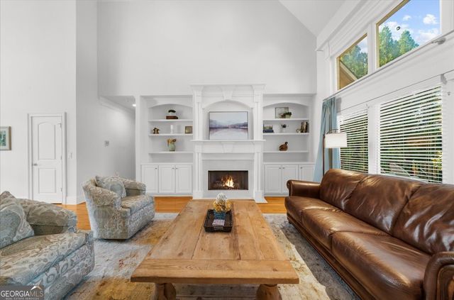 4638 Manor Drive, Gainesville, GA 30506