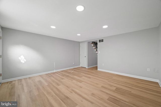 817 5TH, Baltimore, MD 21227