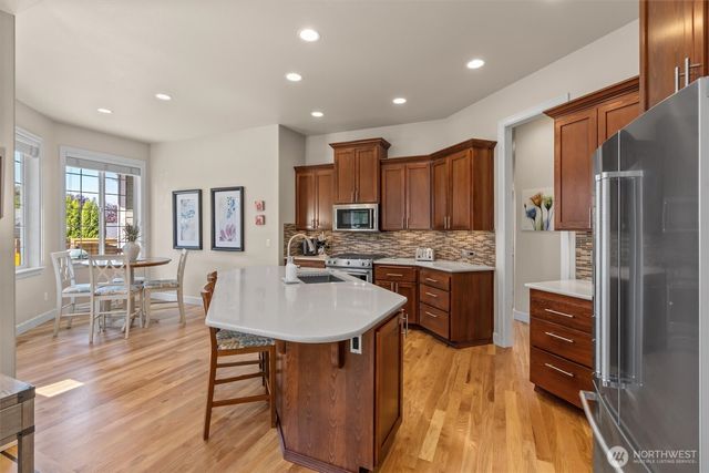 1922 10th Street Pl SW, Puyallup, WA 98371